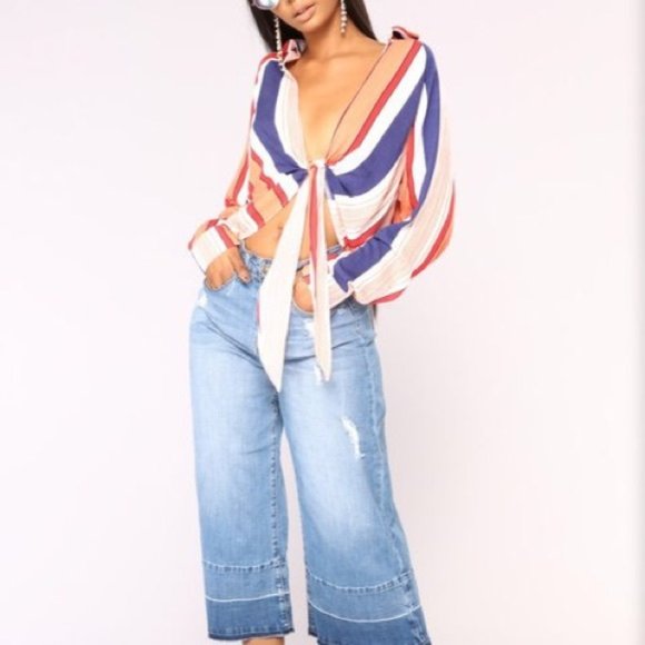 Striped Front Tie Crop Top - Picture 1 of 6